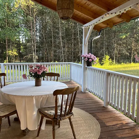 Bullerbyn Na Kaszubach * Niesiolowice